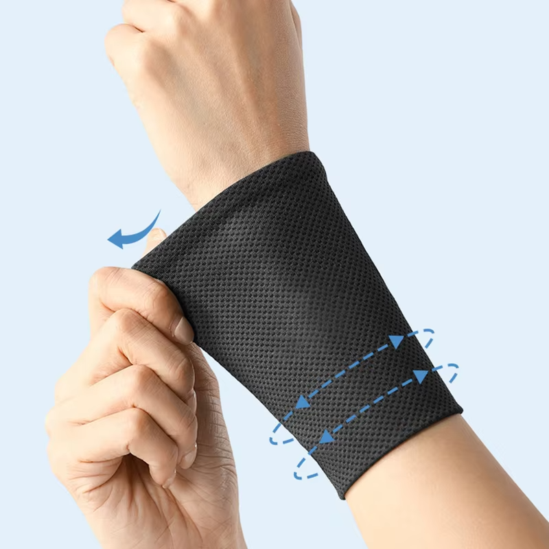1pcs Soft Breathable Cooling Wrist Protector Stay Cool Soft Sports Sweat Wrist Bands for Football Basketball Running Sports